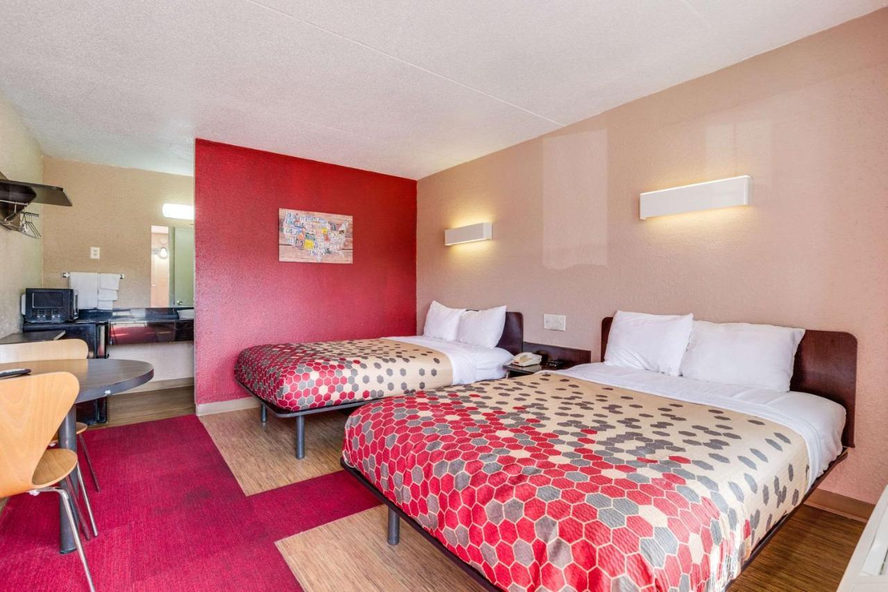 Econo Lodge Inn & Suites Terre Haute Exterior foto